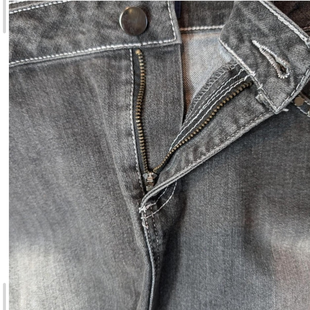 Pre-owned Stylish Gray Denim Skirt with Studded Pockets - Picture 4 of 7